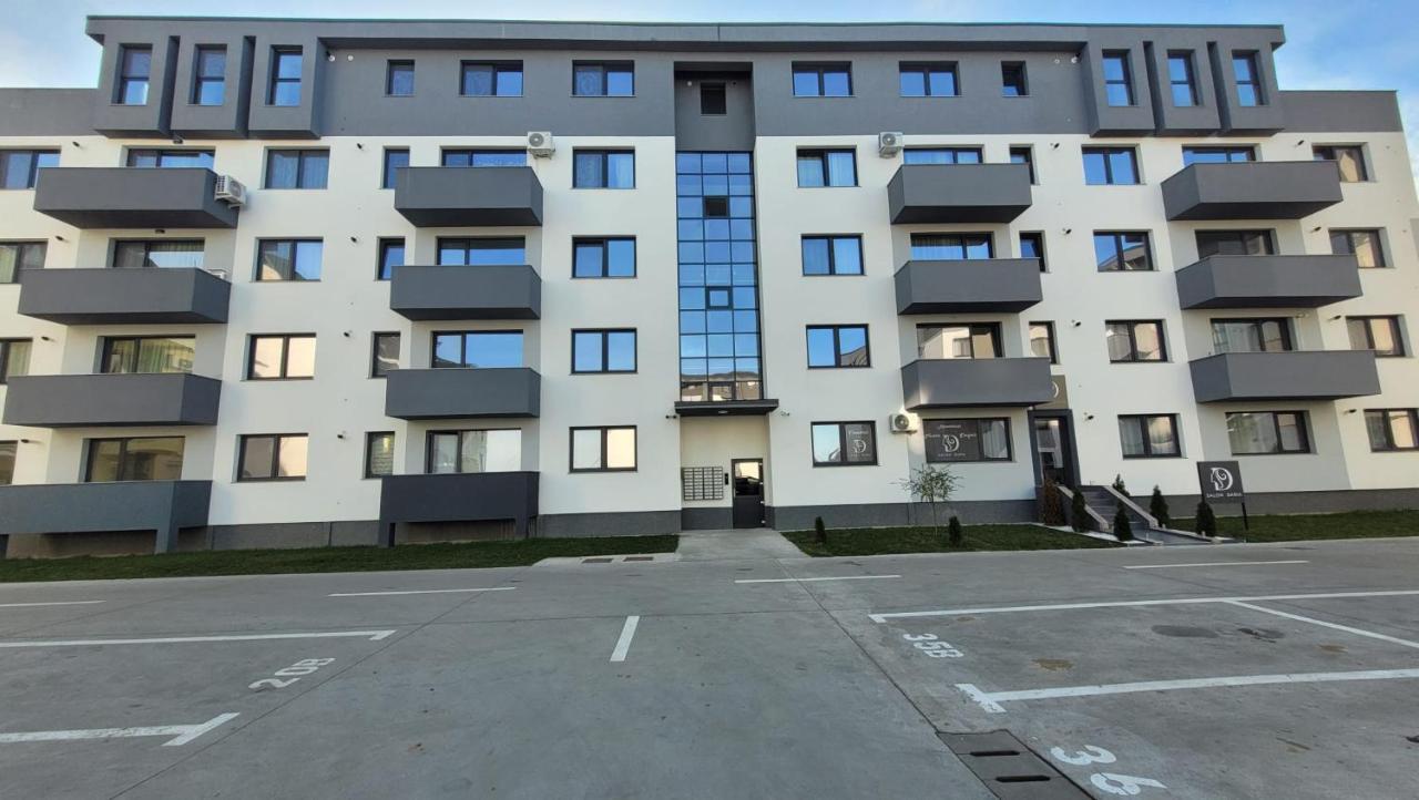 Magic Mirror Lägenhet Satu Mare Exteriör bild